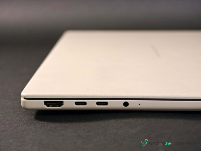 ASUS Zenbook A16輕薄設計側面特寫.