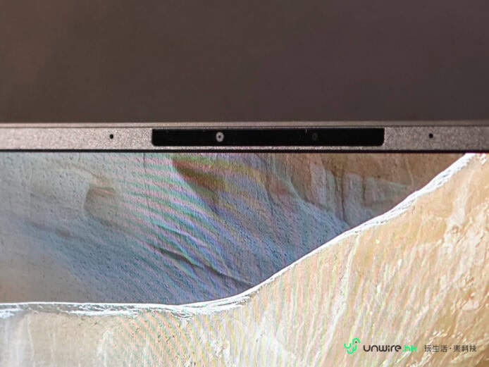 ASUS Zenbook A16 輕薄電腦展示圖.