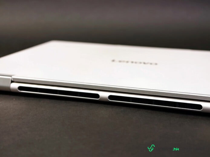 Lenovo Yoga 7 2-in-1 Aura Edition 輕便設計.