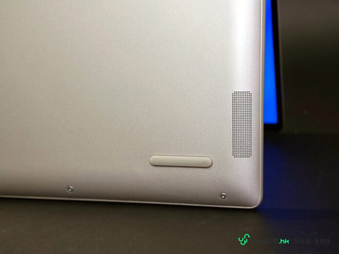 Lenovo Yoga 7 2-in-1 Aura Edition側面細節.