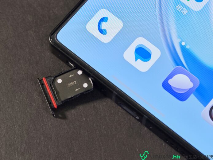 REDMAGIC 11 S Pro 手機插卡.