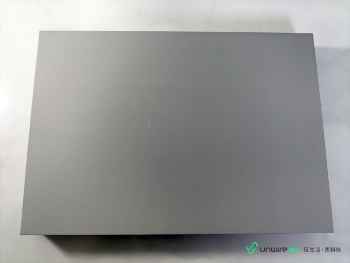 ASUS Zenbook A16 輕薄設計與長電池壽命.