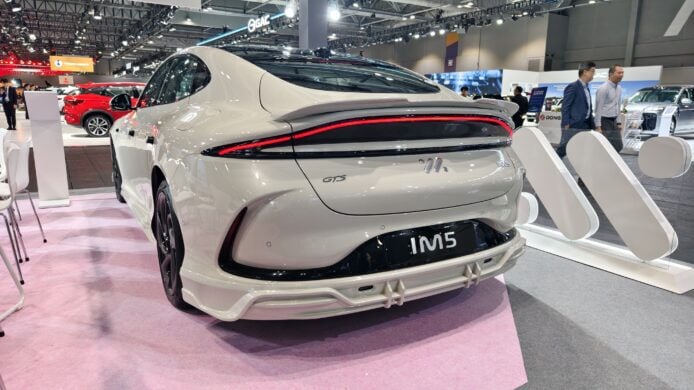 MG4 Urban 電動車在香港車展亮相.