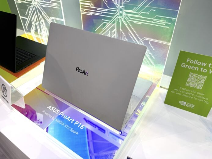 ASUS ProArt P16筆記本電腦展示，強調其專業圖形.