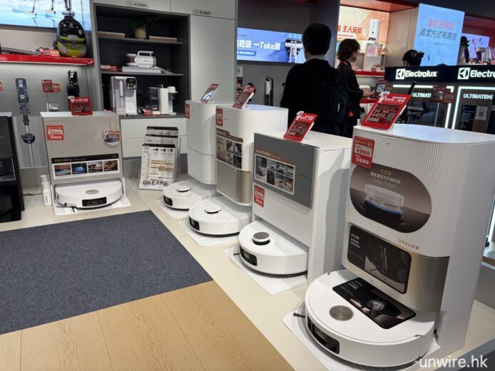 灣仔店新開幕電子產品體驗區.