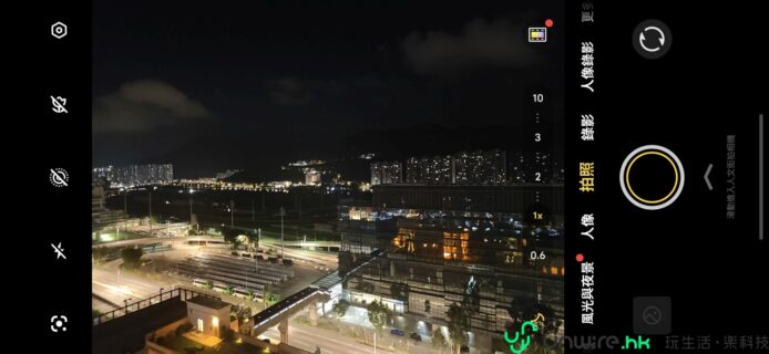 香港夜景城市天際線,繁華都市夜晚燈火閃爍.