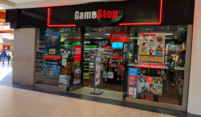 遊戲商店內部展示各類遊戲及配件.