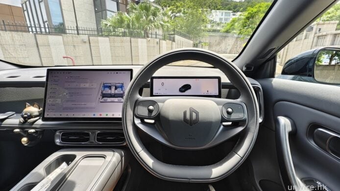 Leapmotor電動車內部儀表與控制台.