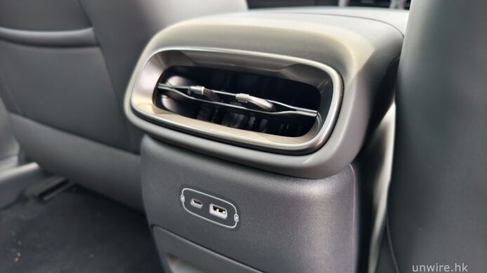電動車內部空調出風口設計.