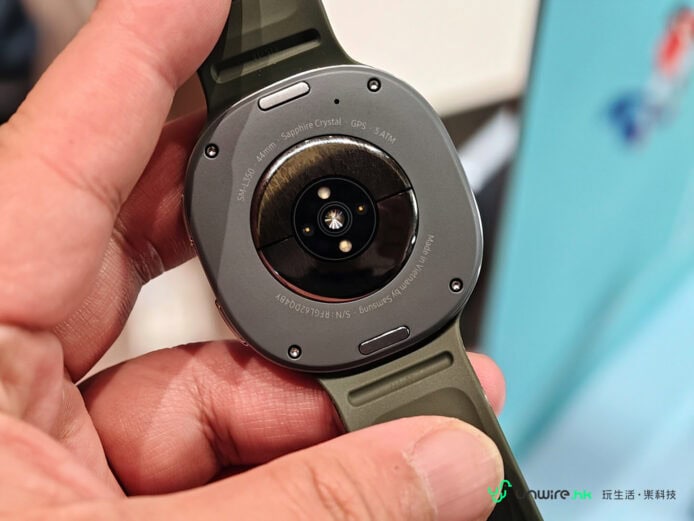 Samsung Watch Ultra2智能手錶背面特寫.