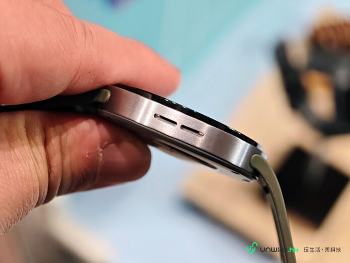 Samsung Watch Ultra2智能手錶側面特寫.