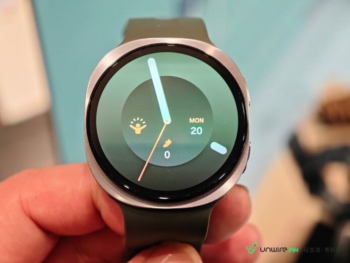 Samsung Watch Ultra2 智能手錶展示.