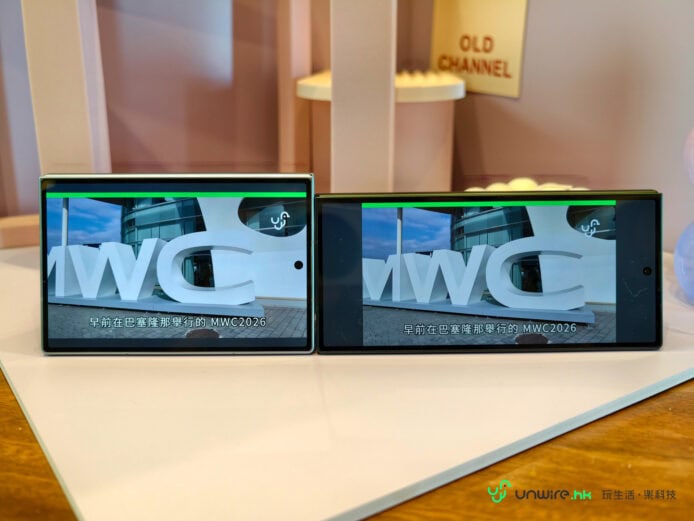 Samsung Z Fold8折疊手機展示.
