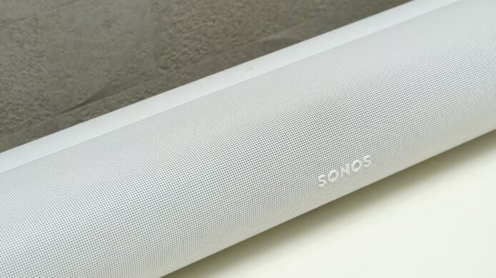 Sonos喇叭音響，白色設計，適合家庭使用.