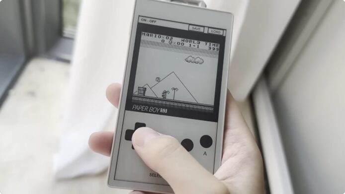 電子紙螢幕流暢運作的Game Boy掌機.