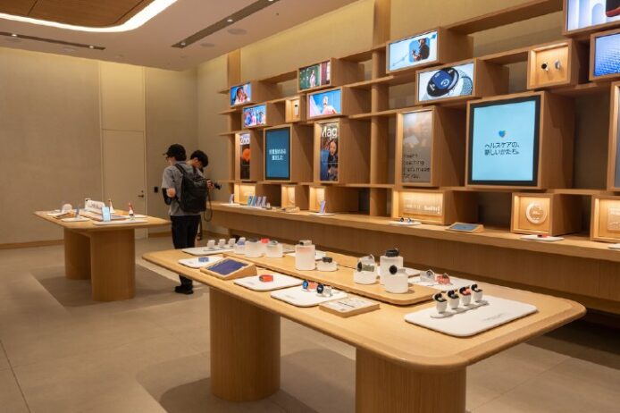 Google Store 表參道展示多款產品.
