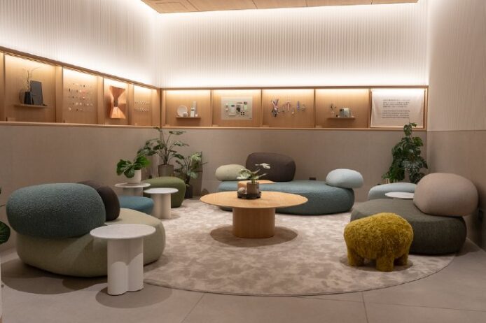 Google Store 表參道內部展示區域.