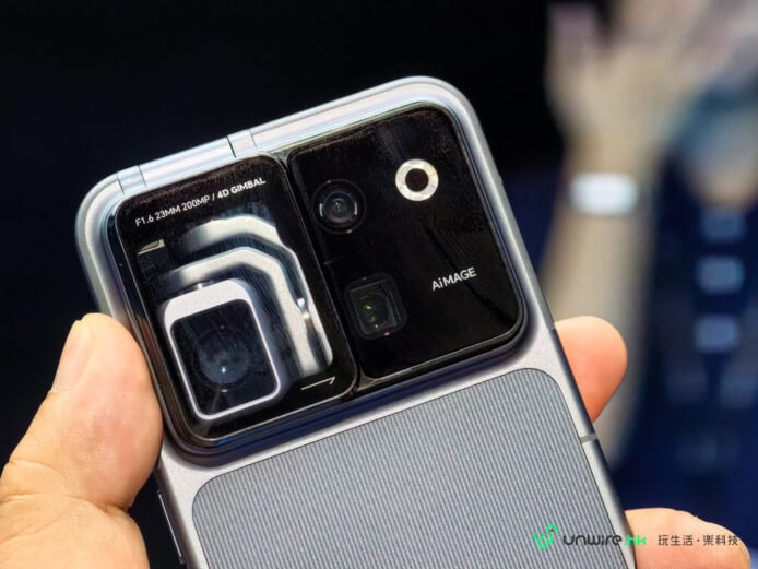 Honor Robot Phone 高端攝影手機.