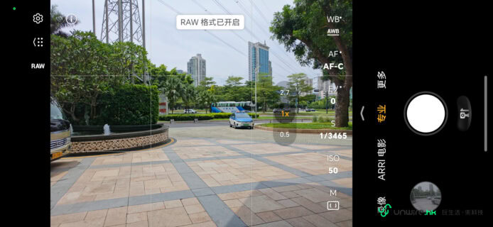 城市街景,拍攝場景清晰.