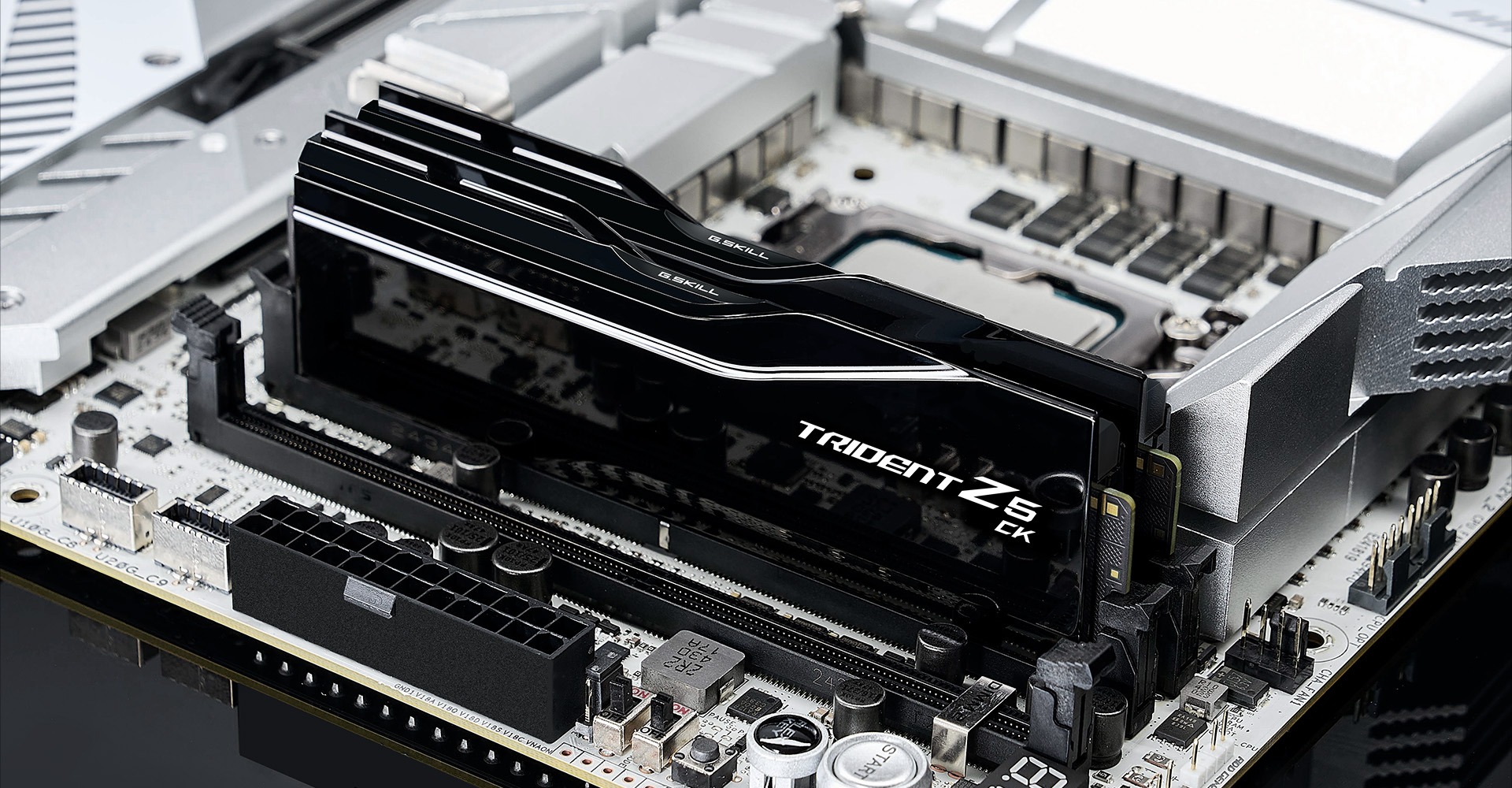 ASUS ROG Engineer Demonstrates DDR5 8800 MT/s "Gear 2" UDIMM Having Better Performance & Latency Than 9600 MT/s "Gear 4" CUDIMM 1