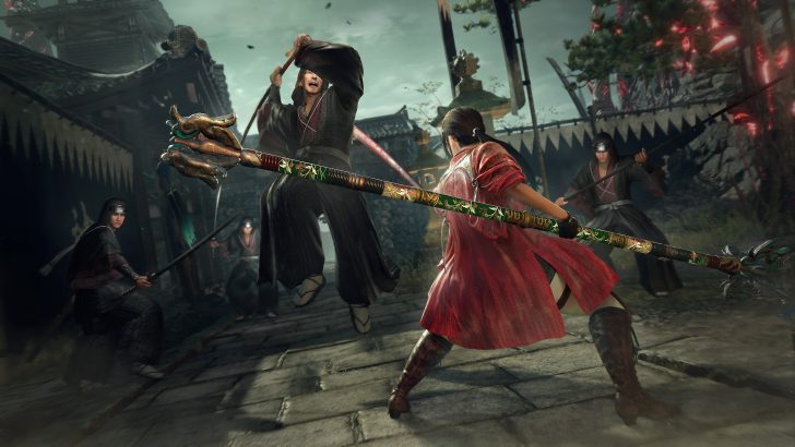 A battle scene from the game Wo Long: Fallen Dynasty features characters wielding weapons in an ancient Chinese setting.