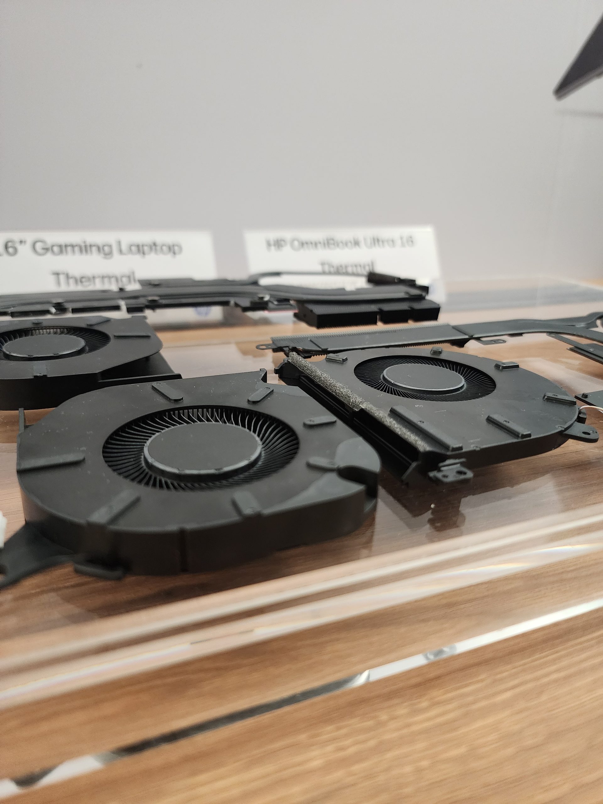 Laptop thermal fans on display next to labels reading '16 Gaming Laptop Thermal' and 'HP OmniBook Ultra 16 Thermal.'