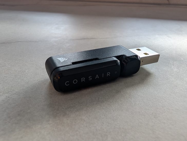 Corsair HS35 v3 Wireless close up dongle