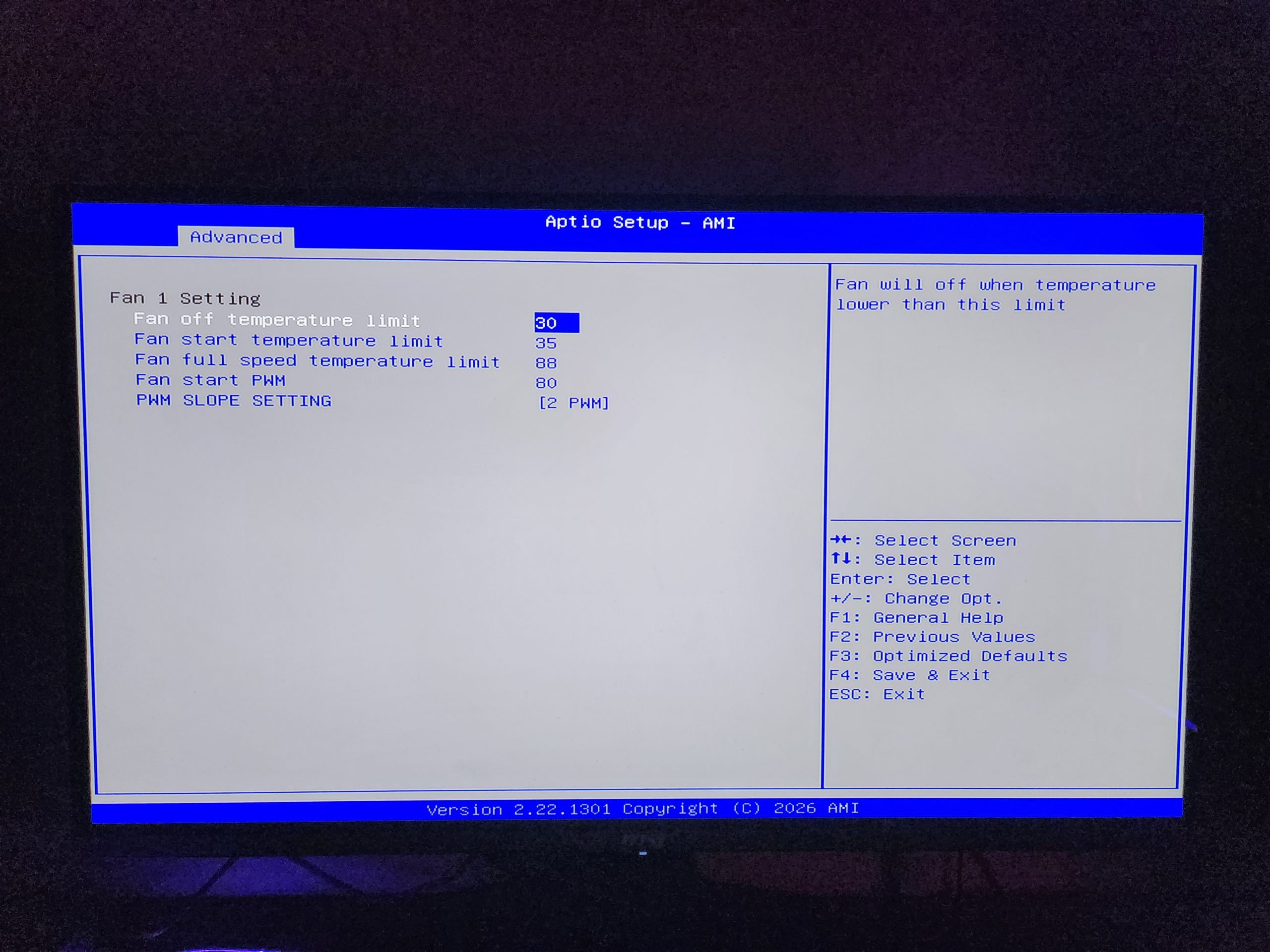 A BIOS screen titled 'Aptio Setup - AMI' shows fan settings with specific temperature limits and PWM slope settings.