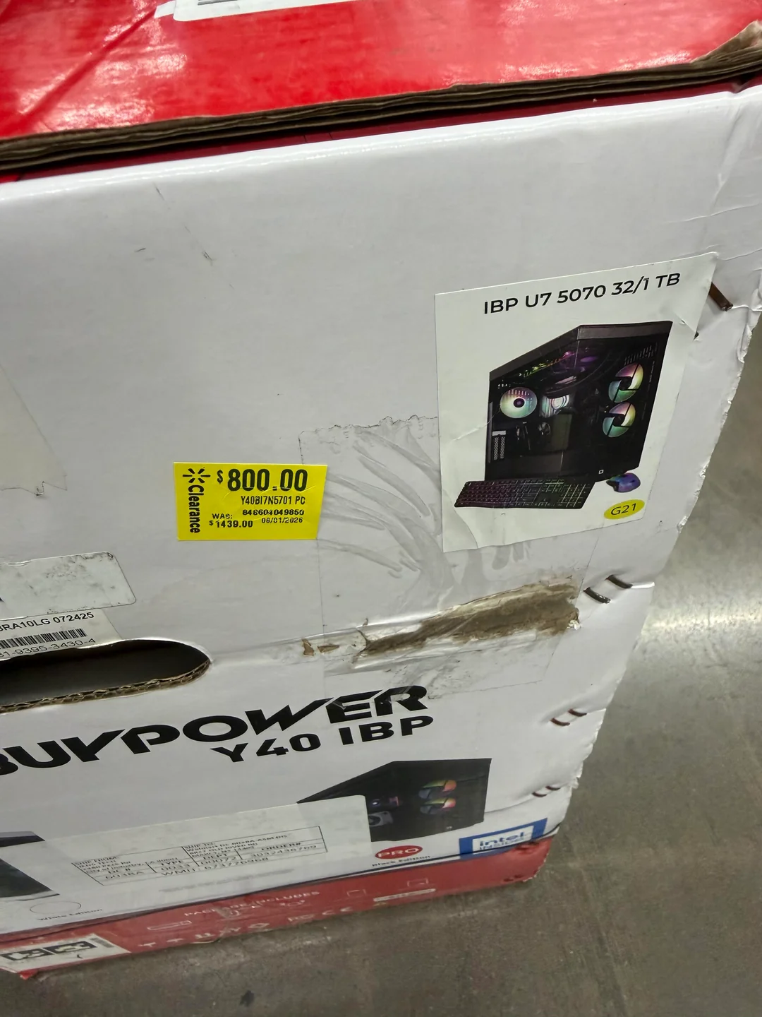 A box labeled iBUYPOWER Y40 IBP with a price tag of '$800.00' for the IBP U7 5070 32/1 TB PC.